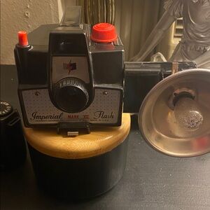 Imperial Mark XII Film Camera Flash Made in U.S.A.